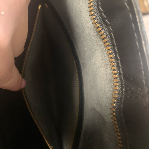 Louis Vuitton Noir Epi Lussac - Picture 5 of 10